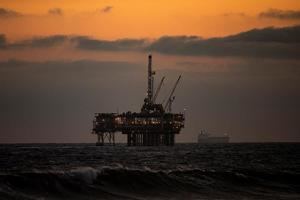 El petróleo de Texas cede 0,4 % por temor a un repunte de Covid-19 en EE.UU.