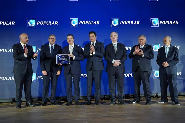 Durante este evento, el secretario general de la Organización Mundial del Turismo (OMT), señor Zurab Pololikashvili, entregó al Banco Popular un reconocimiento.