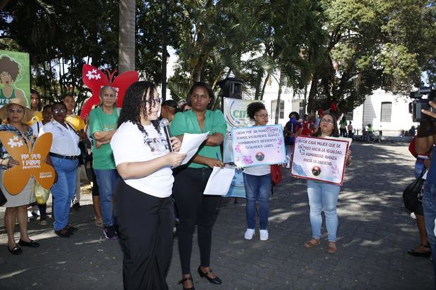 MOVIDA realiza manifestación previa al Día Internacional de la Mujer