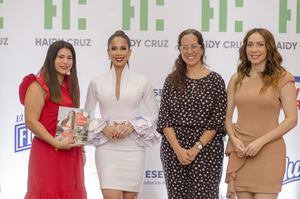Purissa Veras, Haidy Cruz, Irina Lora y Miralba Ruiz.