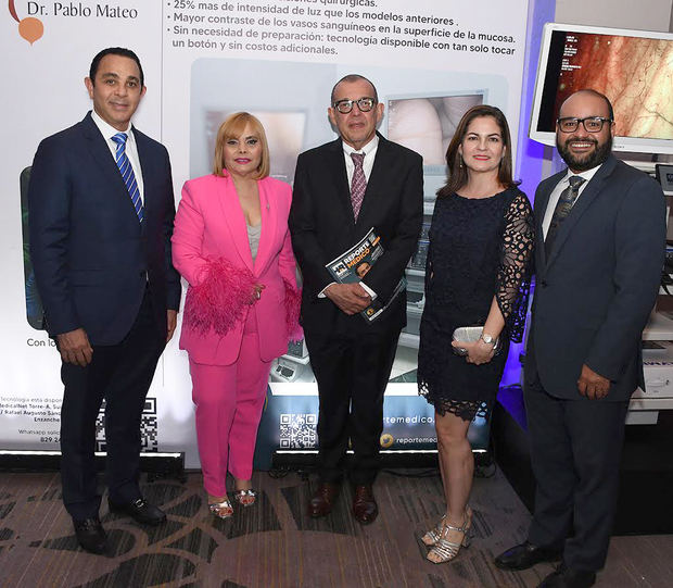 Pablo Mateo, Rommy Grullón, Ivo Rodríguez, Ana María Cota de Sánchez y Miguel Sánchez Caba.