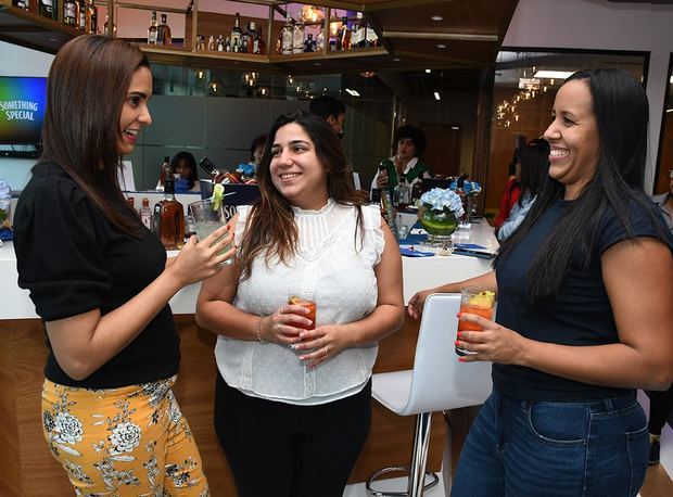 Anabel Belliard, Enyeline Alba y Dayra Acosta.