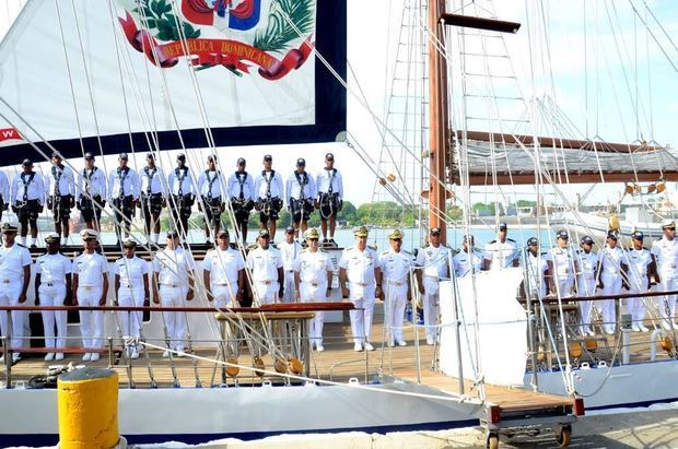 Armada de República Dominicana despide el buque escuela “Almirante Juan Bautista Cambiaso”