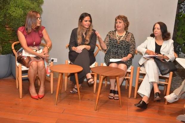 Isabel Reynoso, María José Espaillat, Verónica Sención y Emilia Pereira.