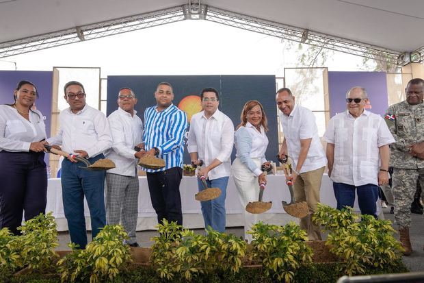 Turismo inicia remozamiento malecón San Pedro de Macorís.