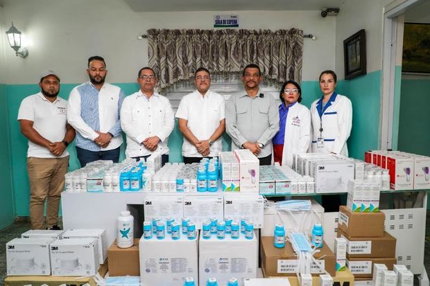 Gabinete Social entrega más de 36 millones de pesos en medicamentos en provincia Espaillat
