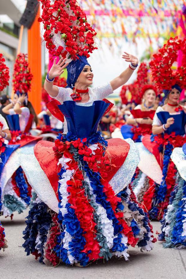 El Carnaval de Punta Cana celebra exitosa 14ta. edición al ritmo de música y colores reuniendo a miles de personas