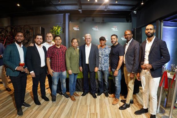 La reapertura de la tienda principal de Aro&Pedal fue un encuentro de amigos unidos por la pasión del ciclismo como actividad saludable.
