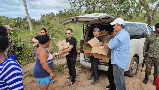 Samaná Bayport y World Central Kitchen se unen para llevar alimentos a familias damnificadas de Samaná.