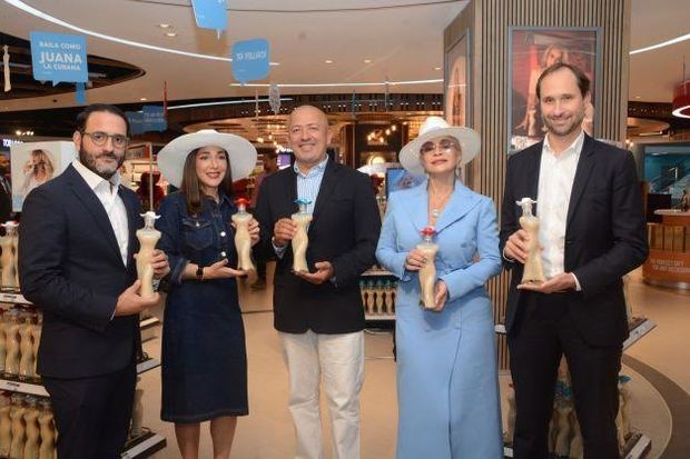 Carlos Núñez, María Bouche, Jack Astacio, Mirian Cruz y Fabien Gourdon.