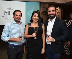 Erick Ureña, Carolina Ovalle y Luis Peña.