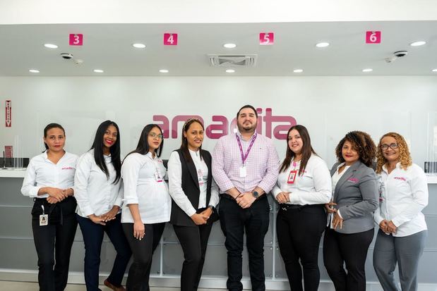 Gabriela Rosario, Norelky García, Dannery Zabala, Naviuska de León, Carlos Guzman, Heyleen Mezquita, Massiel Alcantara y María Tavarez.