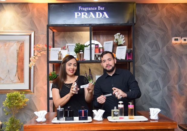 Bar de fragancias de Prada.