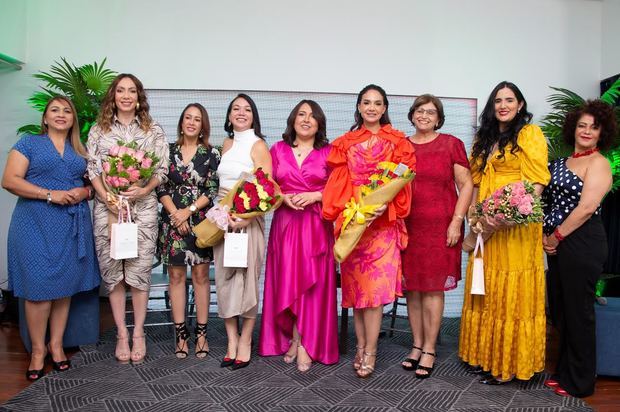 Gladiadializa Pereira, Miralba Ruiz, Marilyn Ventura, Taiana Ubiñas, Emelyn Baldera, Priscila D'Óleo, Dania Goris, Aisha Sayed, Deyanira Herasme