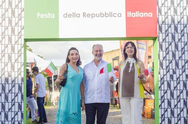  Ornella Cuppone, Stefano Queirolo Palmas y Ana Cristina Martínez.