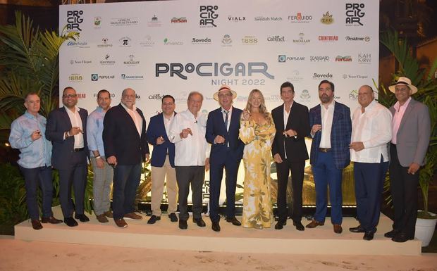  Jorge Fernández Maique, Abraham Flores, Yuri Guillén, Javier Elmudesi, Hamlet Espinal, Hendrik Kelner, Litto Gómez, Raquel Quesada, Joshy Blanco, Ciro Cascella, Augusto Reyes, Iturbides Zaldívar.
