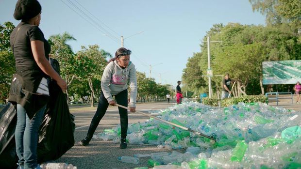 Acumulación y recogida de residuos plásticos en RD.