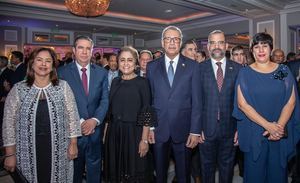 Frank Rainieri, Haydeé Kuret de Rainieri, Francisco Javier García, Jeannie Hernández de García, Jaqueline Ortíz de Lizardo, Simón Lizardo Mezquita, Juan Ariel Jiménez y Olivo Rodríguez Huertas.
