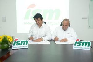 ISM firma acuerdo con la Fundación REDDOM