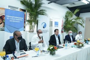 Empresarios de la región Norte plantearon sus propuestas al ministro de Industria y Comercio