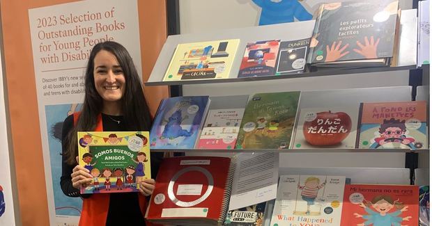 La ilustradora Taina Almodóvar presenta el libro dominicano seleccionado por la Feria IBBY Internacional IBBY del Libro, en su sección de libros inclusivos para niños con capacidades creativas.