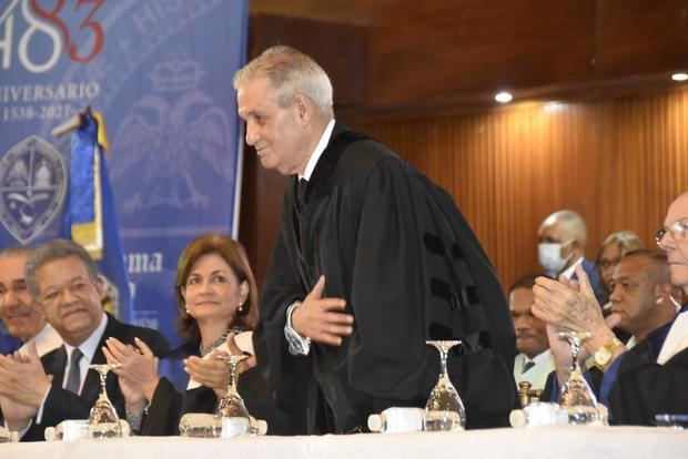 UASD inviste con título honoris causa al doctor José Joaquín Puello