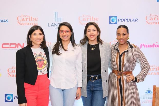 Laura Castellanos, Gladeline Rapozo, Patricia Yunén y Airam Toribio.