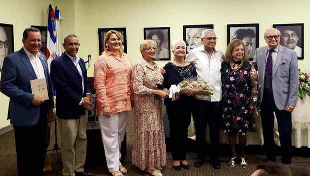 Porfirio Peralta, Guillermo Sención, Denisse Sánchez, Dinorah Subero de Quezada, Ramón Quezada, Margarita Mendoza, Mildred y Don Luis Sánchez Noble.