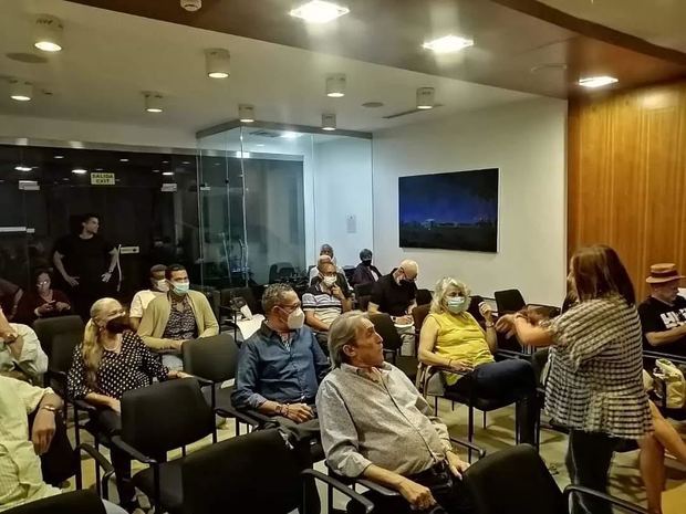 Herirte Wiese organizadora del Cine forum en Museo de la Resistencia.