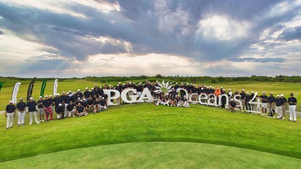 Foto Grupal Jugadores del 2do Torneo Bahia Principe Open.