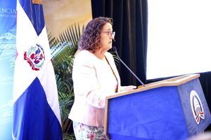 La representante residente del Fondo de las Naciones Unidas para la Infancia  (UNICEF) en la República Dominicana, Rosa Elcarte, resaltó que el trabajo en la reducción del matrimonio infantil tendrá un impacto positivo en el cumplimiento de las metas de los Objetivos de Desarrollo Sostenible (ODS) a los que se ha comprometido la República Dominicana.