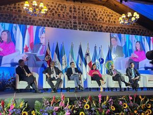 Acelerar el comercio regional e internacional es clave para el desarrollo inclusivo y sustentable de América Central