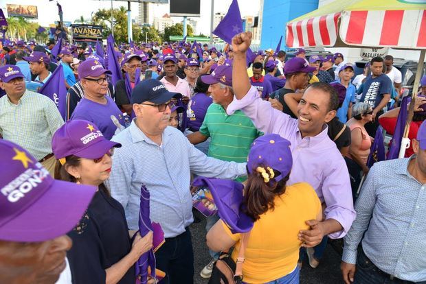 Domingo Contreras promete centro de monitoreo y vigilancia para garantizar seguridad en la Avenida Duarte.