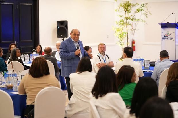 Encuentro INFOTEP y empresarios del Distrito Industrial de Haina.