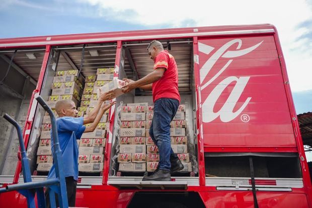 Sistema Coca-Cola está comprometido con ofrecer una mano solidaria al paí