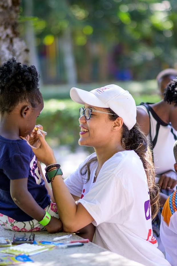 El evento contó también con actividades de recreación para los niños y niñas, además, disfrutaron de rifas, payasos, alimentos y juguetes.