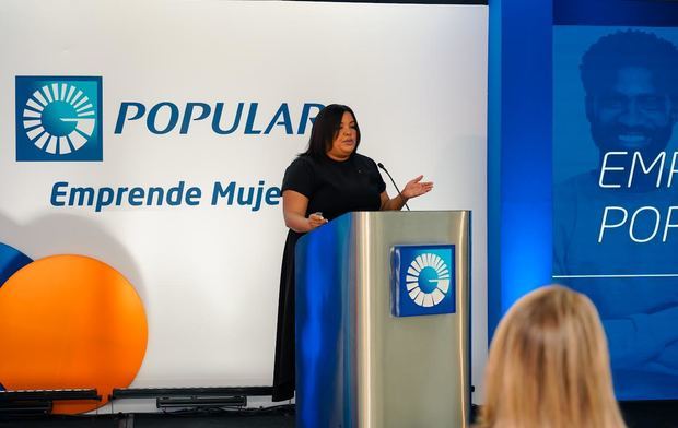 La señora Giselle Moreno, vicepresidenta del Área de Mercado del Banco Popular, durante la presentación de los detalles de la plataforma.