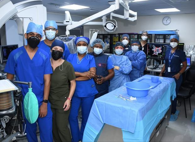 Dres y Licdas. Ernesto Pérez, Joan Rodríguez, Nicole Arbaje, Valentina Alexandre,  Margarita De la Cruz, Eliany Mejía López, Jhorfy Mercado, Sarah Félix, Manuel Leonor y Keren Millan.