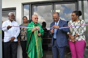 Mojica deja inaugurado nuevo edificio de Recursos Humanos y área Jurídica en OMSA Las Caobas.