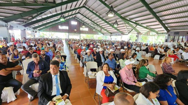 Parte de los asistentes al II Foro Cooperativo sobre Seguridad Alimentaria.