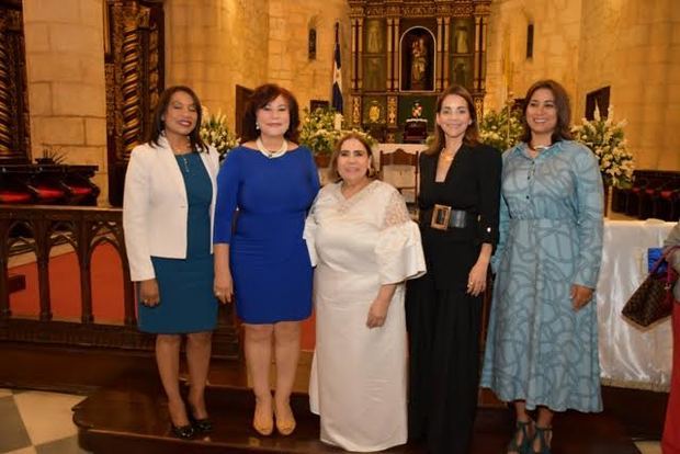 Doris Javier, Mirna Pimentel, Claudine Nova y Yenny Polanco Lovera.