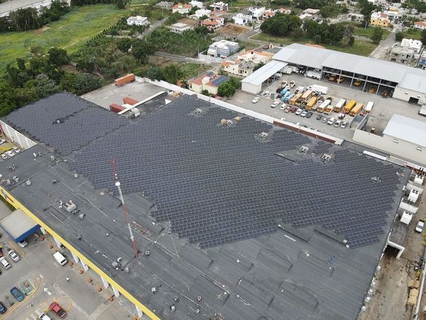 Grupo Ramos instala paneles solares en cinco tiendas Sirena