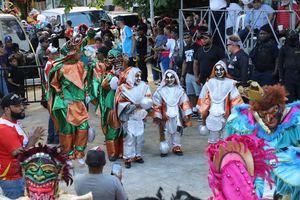 Falconbridge Dominicana apoya el tradicional Carnaval de Bonao