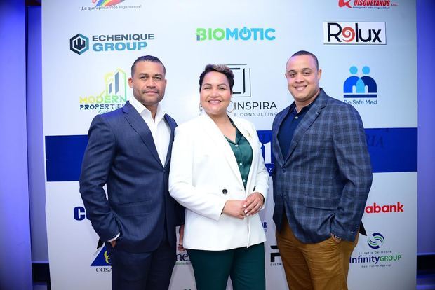 Amauris Urbáez, Reyna Echenique y Heissel Ramírez.