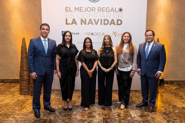 Francisco Ramírez, Mariel Sánchez, Clary Aquino, Luisa Fontana y Eduardo Pimentel