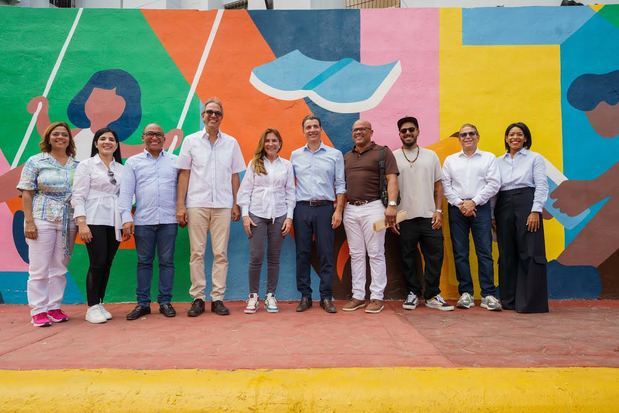 Durante el evento, se develizó un mural pintado en honor al escritor, arqueólogo y antropólogo dominicano Marcio Veloz Maggiolo.  
