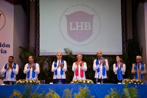 Gelson Navarro, Oscar Amargós, Luis Miguel De Camps, Anton Tejeda, Jose Miguel Montilla, Regina Tejeda, José Cancel.