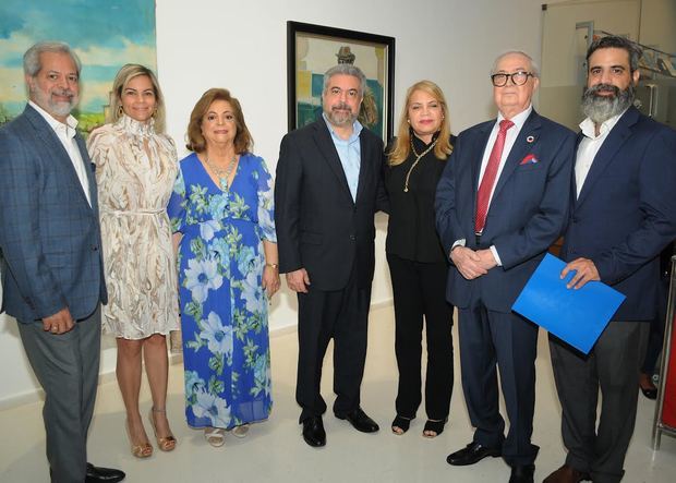 Etienne Sánchez, Gina Tactuck, Mildred de Sánchez Noble, Ernesto Sánchez, Clara de Sánchez, Don Luis Sánchez Noble y Ricardo Sánchez.