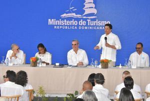 El presidente Luis Abinader y el ministro David Collado dejan inaugurada varias obras en Miches