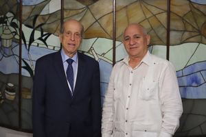 Max Puig y José Fidel Santana Núñez.